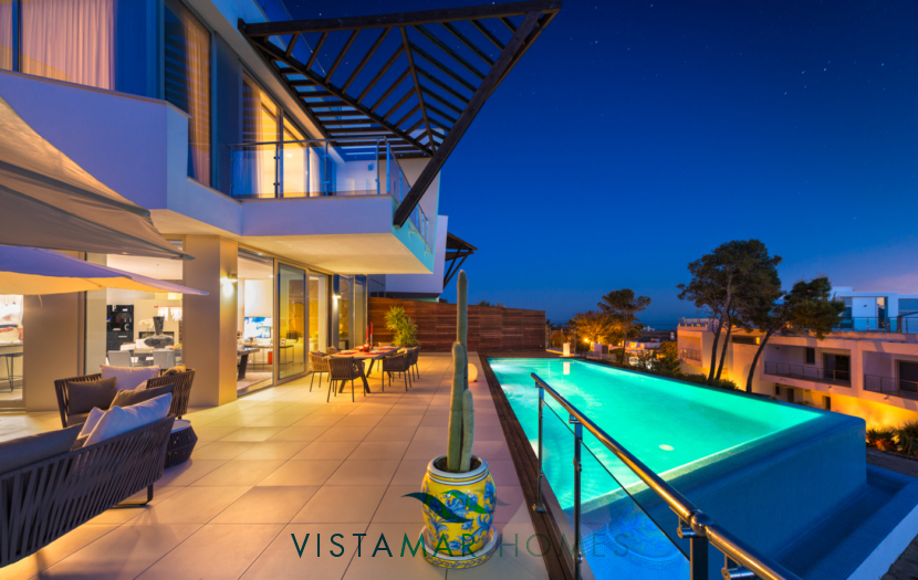 exterior view of Luxury Apartments for sale in Sierra Blanca Marbella