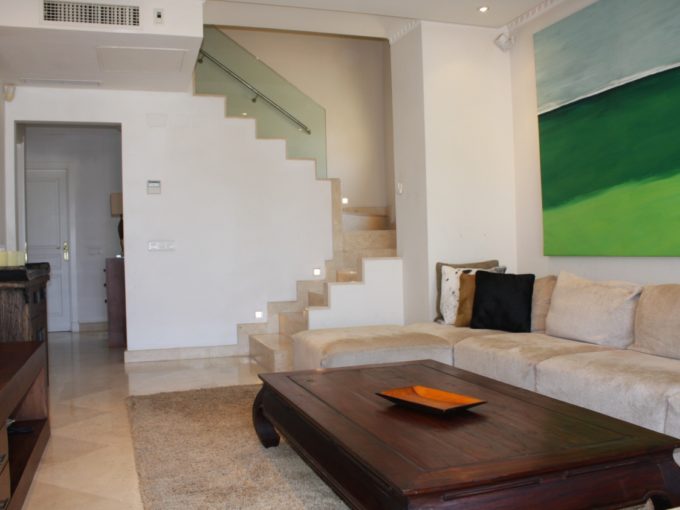 Contemporary penthouse in Nagueles, Golden Mile