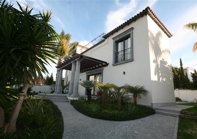 Amazing Villa next to Las Brisas Golf Club Nueva Andalucia