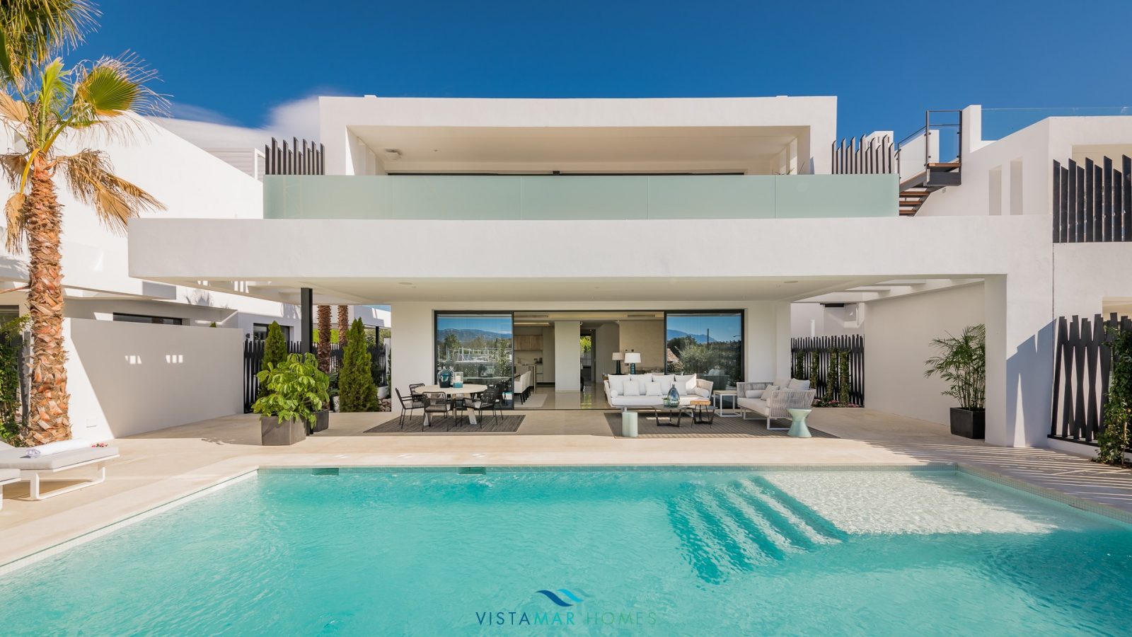 7 nuevas Villas en Altos de Puente Romano, Milla de Oro