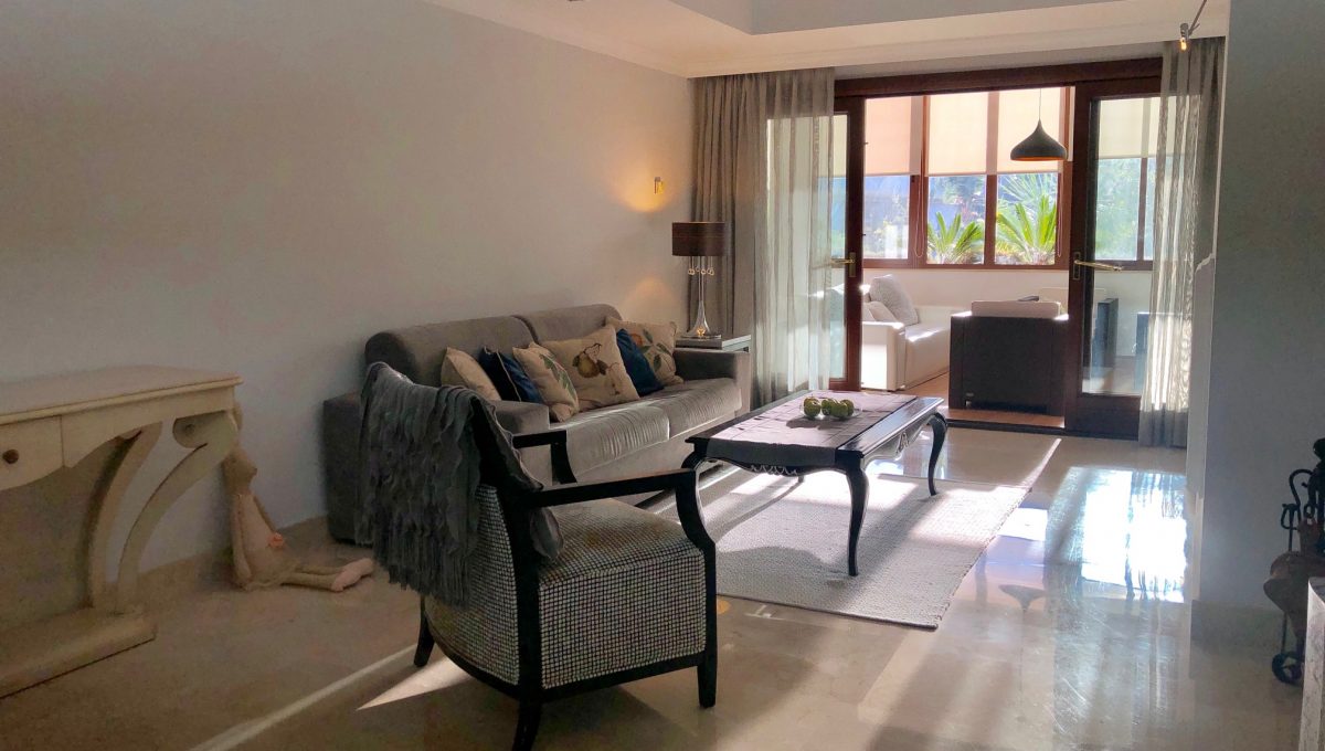 large-cosy-garden-apartment-in-nagueles-golden-mile-marbella-img_2077