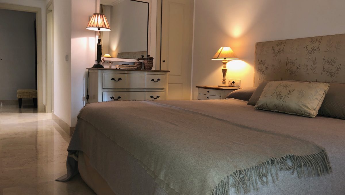large-cosy-garden-apartment-in-nagueles-golden-mile-marbella-img_2086