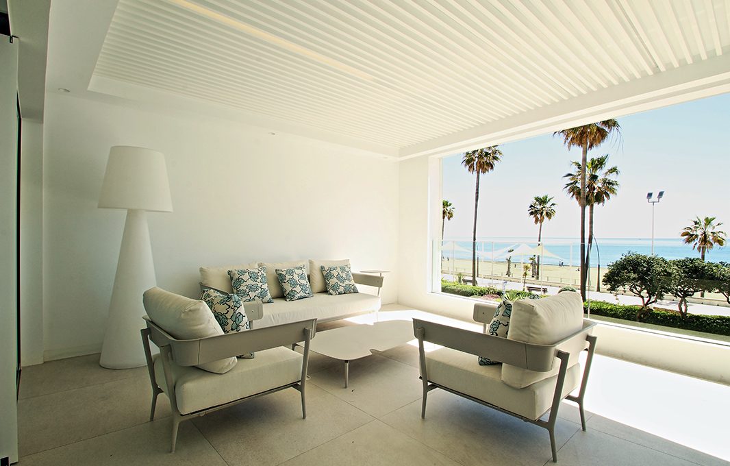 first-line-beach-contemporary-apartments-in-estepona-darya_barray_008-1