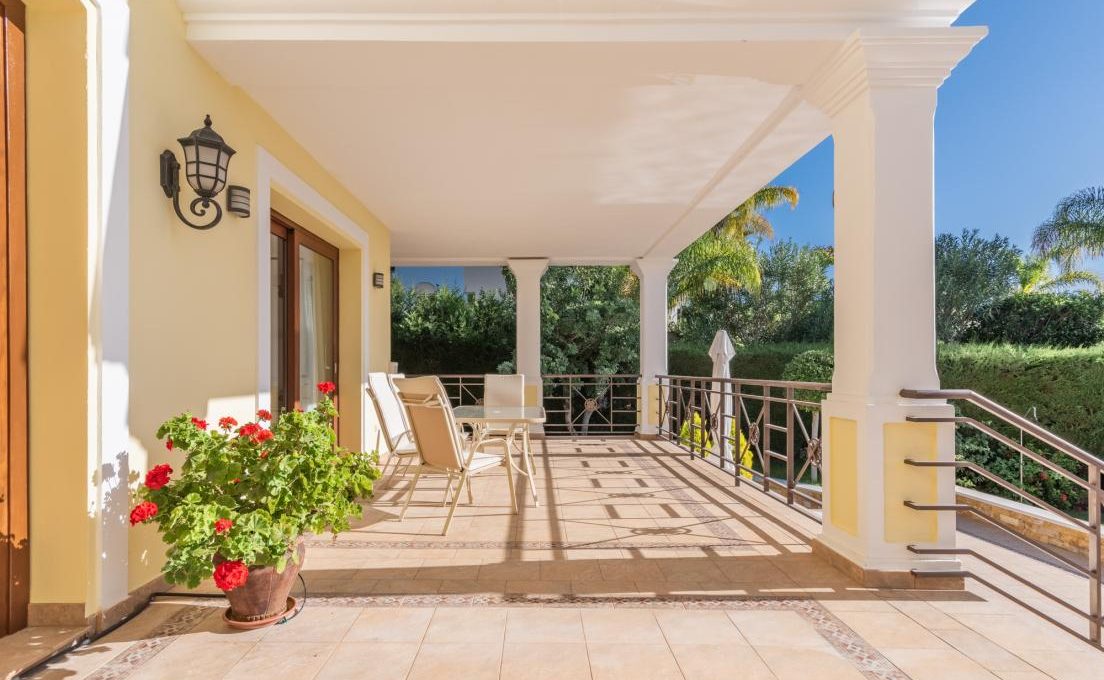 luxury-villa-in-hacienda-las-chapas-marbella-17