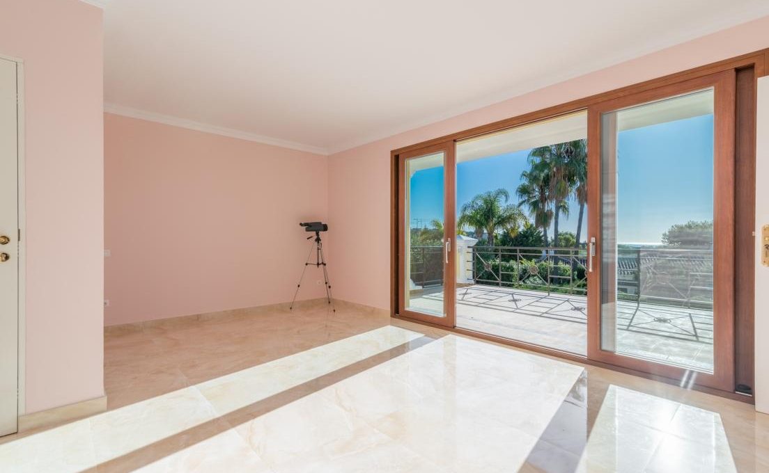 luxury-villa-in-hacienda-las-chapas-marbella-8