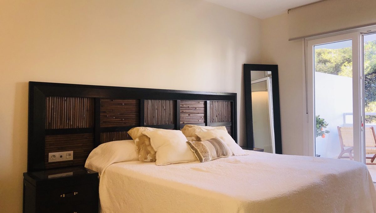 refurbished-duplex-penthouse-with-private-pool-img_1026