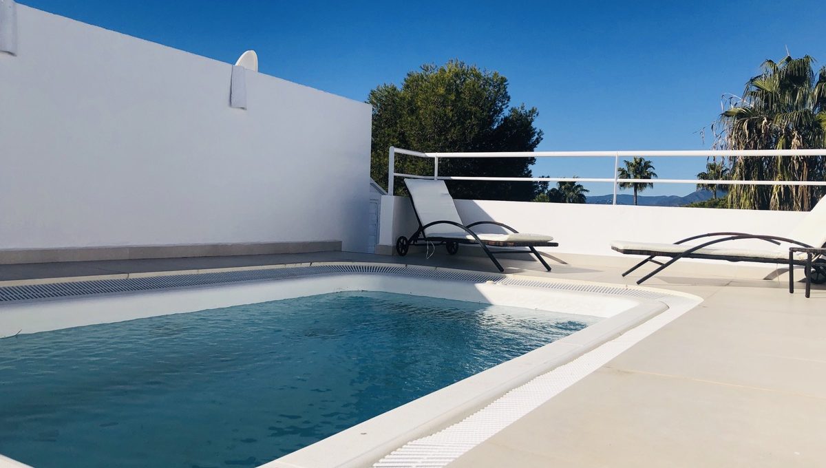 refurbished-duplex-penthouse-with-private-pool-img_1044