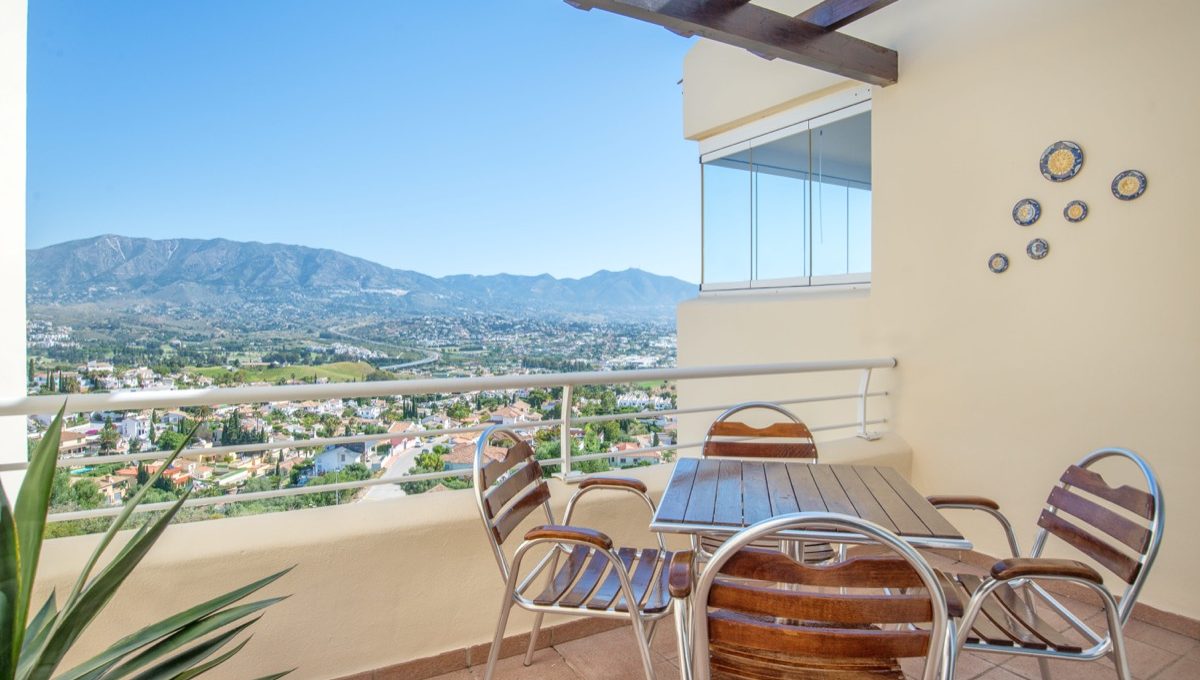 best-views-you-have-ever-seen-large-3-bedroom-penthouse-with-wrap-around-terrace-c2121ph_04 kitchen terrace