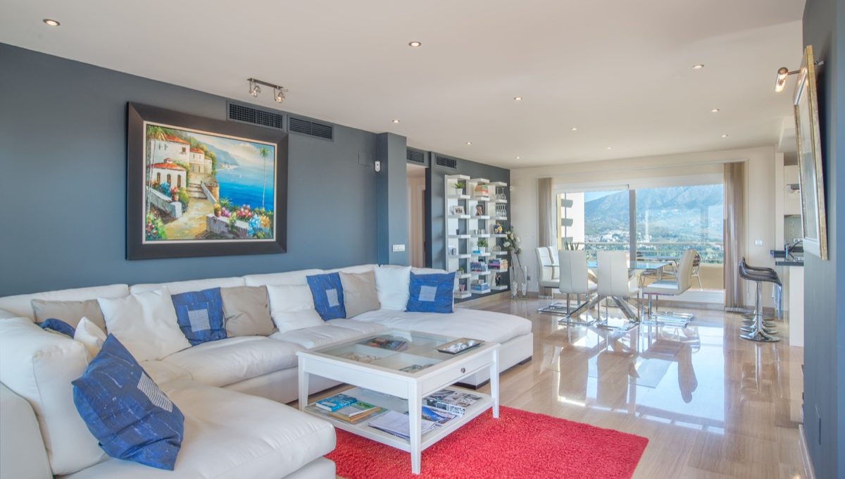 best-views-you-have-ever-seen-large-3-bedroom-penthouse-with-wrap-around-terrace-c2121ph_05 salon