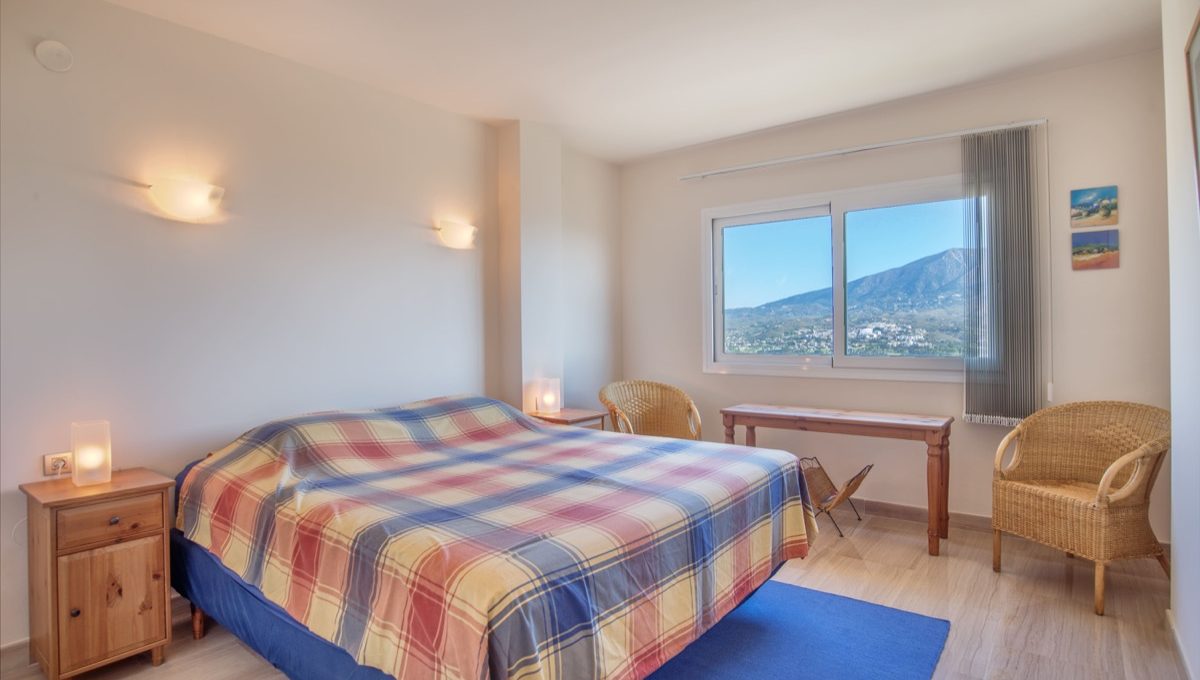 best-views-you-have-ever-seen-large-3-bedroom-penthouse-with-wrap-around-terrace-c2121ph_17 bedroom 3