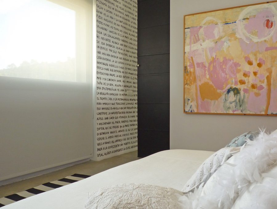 contemporary-villa-in-puerto-de-ojen-with-huge-rural-plot-dormitorio norte 2