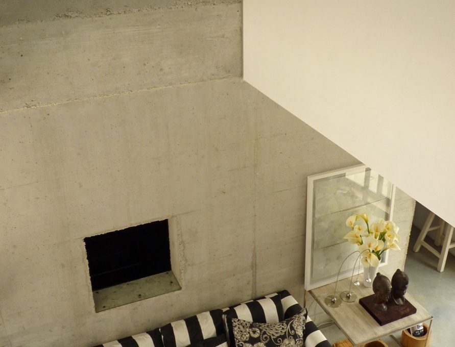 contemporary-villa-in-puerto-de-ojen-with-huge-rural-plot-patio