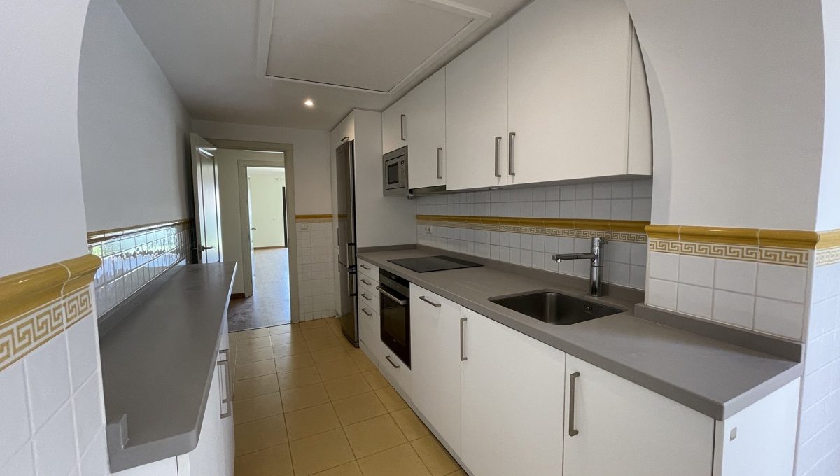 marbella-city-centre-beach-side-large-penthouse-for-sale-img_8270